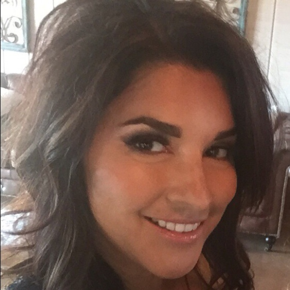 Meet your Posher, Mehida